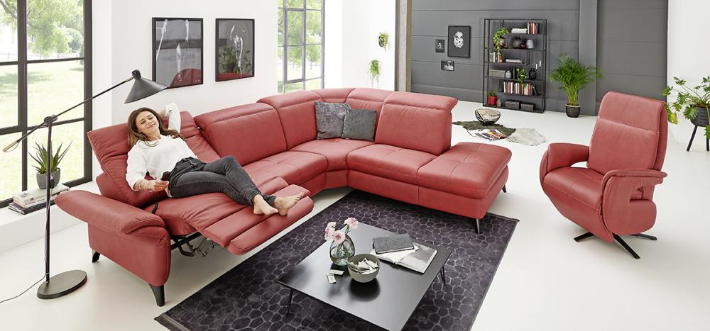 Sofa Relaxfunktion elektrisch ausfahrbar L-Form 284 x 244 cm Lederoptik Rot Luna